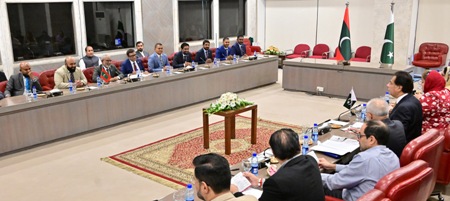 Islamabad 22.09.2026: Speaker National Assembly Sardar Ayaz Sadiq in a meeting with Maldives Parliamentary Delegation led by Speaker of the People's Majlis of Maldives Mr. Abdul Raheem Abdulla at Parliament House